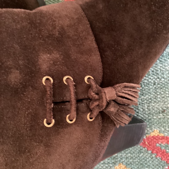 Van Eli Brown Suede Boots - Picture 10 of 11